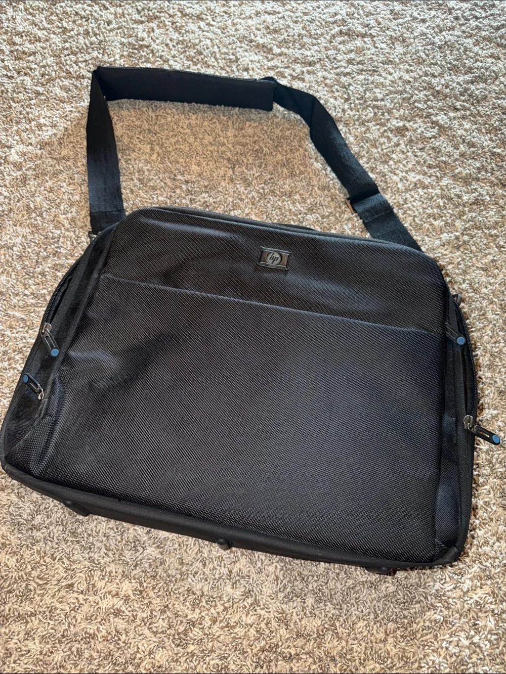 HP Black Laptop Messenger Bag with Shoulder Strap